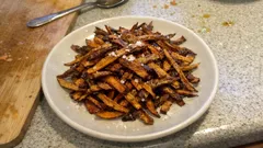 남은 고구마 껍질, 바삭한 스틱으로 튀기면 간식이 됩니다(저온 튀김 팁)