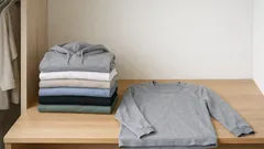 긴팔 티셔츠 얇게 접는 법, 소매 겹침만 피하면 옷장 공간이 늘어요