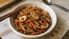 도시락 반찬 고민 끝: 치쿠와 넣은 우엉 킨피라, 달짝지근 간장볶음 레시피