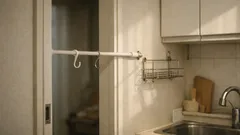 돌출봉 하나로 틈새 수납 늘리는 법 3가지, 문 위부터 화장실까지