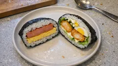 즉석밥으로 10분 도시락: 스팸에그·새우튀김 오니기라즈 2가지