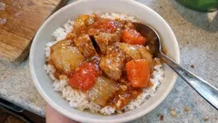 압력솥으로 물 없이 끓이는 무수 카레—양파 3개로 진하게 만드는 집밥 레시피